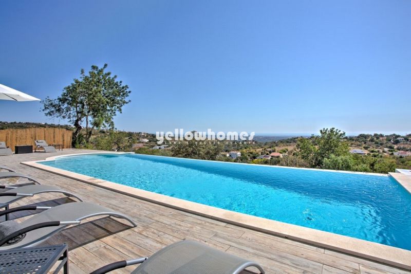 Moradia V5 contemporânea com vista mar e campo perto de Boliqueime